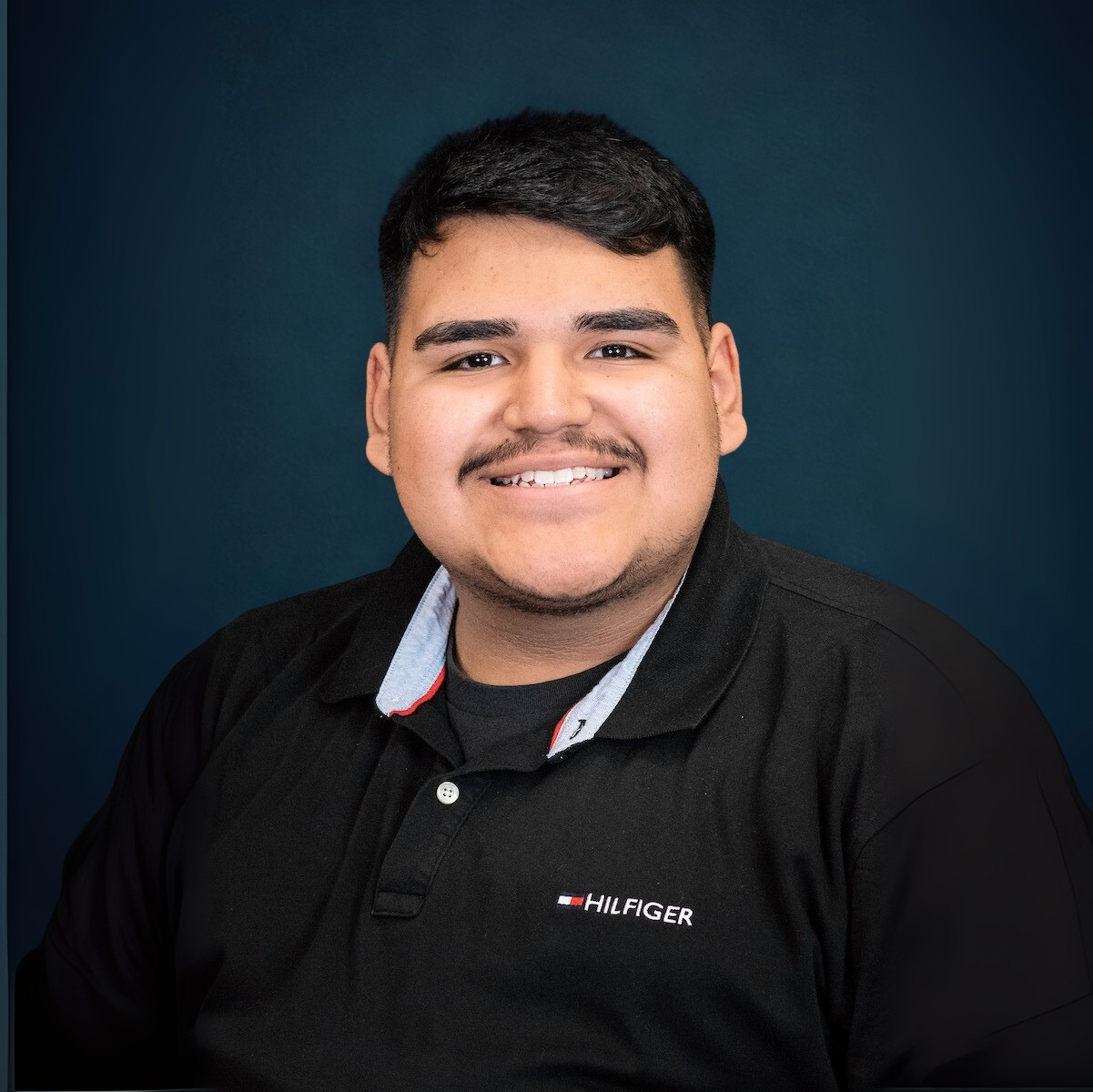 Alejandro Solis Headshot