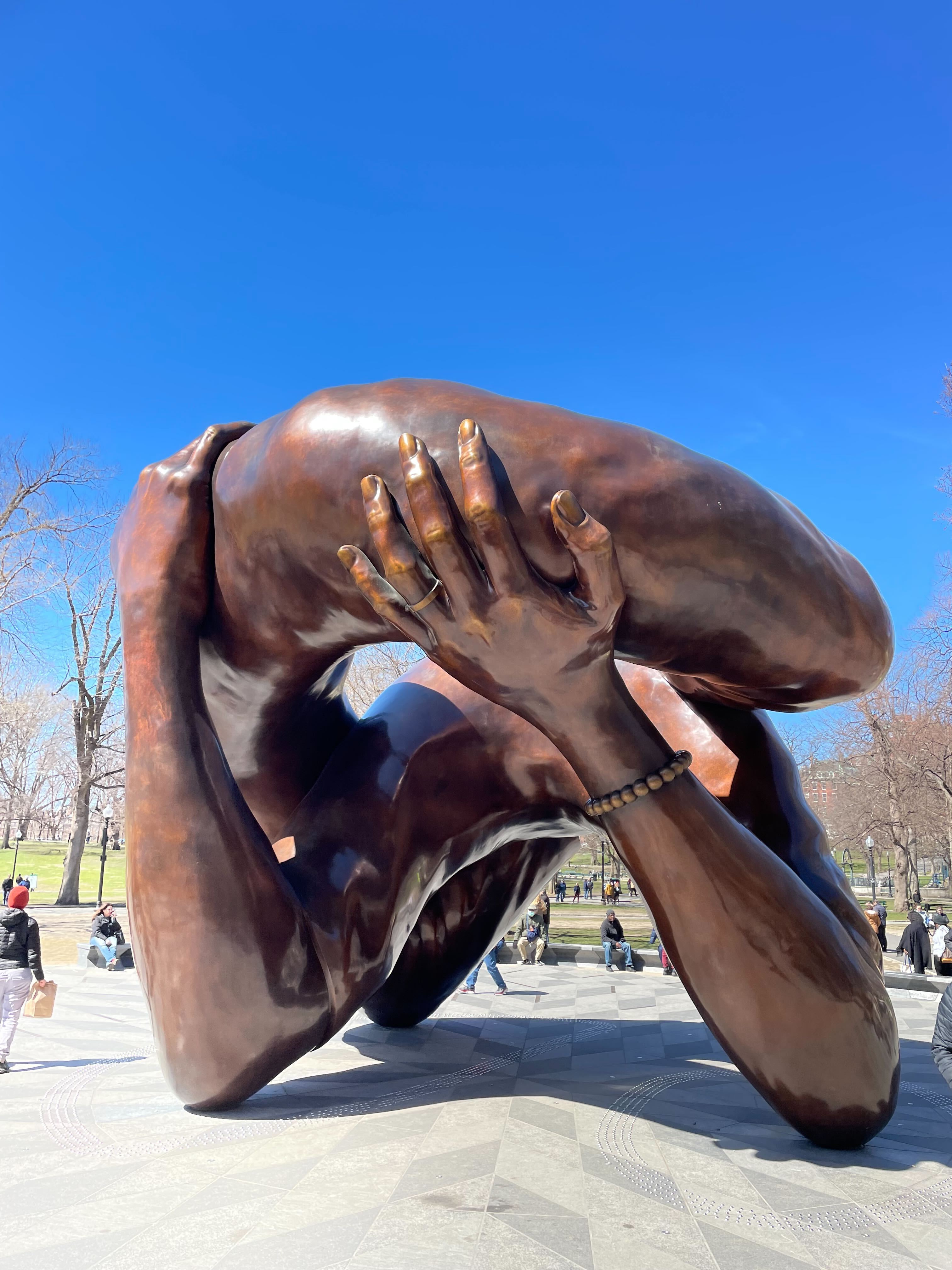 Image of the Embrace Martin Luther King Jr. memorial satatue in Boston